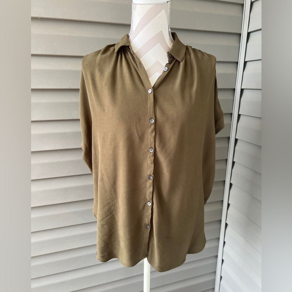 Madewell Women’s Central Drapey Olive Button Up Blouse Oversized Sz S